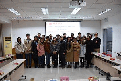 说明: E:\桂恒俊辅导员工作\其它\新闻\88看球apk
-奋斗的青春最美丽——武汉部属高校人文社科类研究生国奖获得者分享会成功举办\88看球apk
-奋斗的青春最美丽——武汉部属高校人文社科类研究生国奖获得者分享会成功举办——请置于最后.jpg